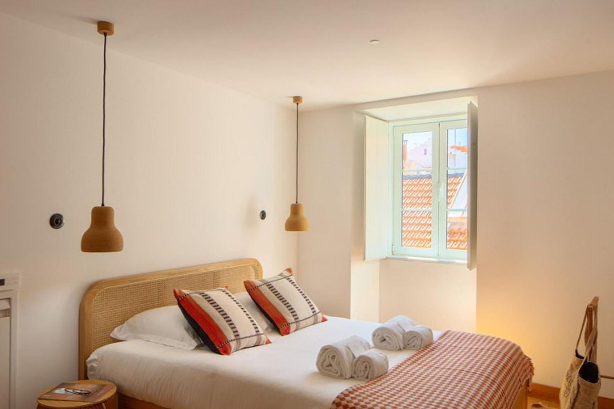 1bdr With Terrace And View By Lovelystay